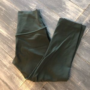 🍋Lululemon Align Crop *WORN ONCE*🍋